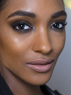 How To Do A Smoky Eye: The Ultimate Guide To Getting It Right Smokey Eyes On Dark Skin, Smoky Eyes Makeup Black, Eye Makeup Smokey Black, Smoky Eye Black, Traditional Smokey Eye, Smokey Eye Makeup 2025, Classic Black Smokey Eye, Smokey Smudge Eye Makeup, How To Do Smoky Eyes