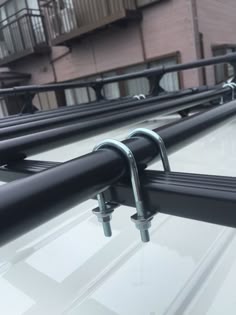 an image of the roof rails on a car
