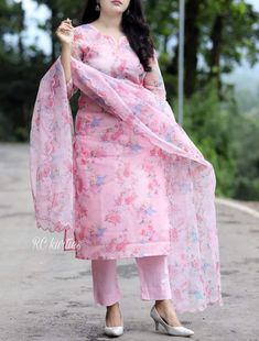 Organza Chudi, Orgenja Dress, Pink Organza Kurti, Floral Organza Kurti, Organza Suits For Women, Latest Chudidhar Designs, Organza Salwar Suit Designs Latest, Organza Kurtis, Georgette Kurta Designs