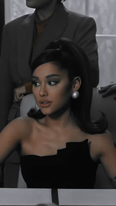 Ariana Grande Inspired Hairstyles, Hairstyle Ariana Grande, Ariana Grande Hairstyles Half Up, Ariana Positions Hair, Ariana Ponytail Hairstyles, Ariana Grande Hairstyles, Ariana Grande Ponytail Hairstyles, Barbie Hairstyles, Ariana Grande Hair Half Up