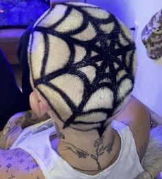 𝗄𝗎𝗍 𝗇’ 𝗄𝗈𝗅𝗈𝗋 Spider Buzzcut, Spider Web Buzzcut, Bleached Buzz Cut Spider Web, Spider Web Buzzcut Dye, Spiderweb Buzzcut, Halloween Buzzcut Design, Buzz Cut Spider Web Design, Buzzcut Dyed Hair Spiderweb, Spider Web Shaved Head
