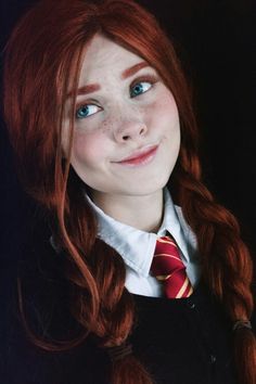 Harry Potter Character Cosplay, Ron As A Girl, Ginny Cosplay, Female Ron Weasley, Lily Potter Cosplay, Hogwarts Legacy Cosplay, Ginny Weasley Cosplay, Ron Weasley Artbreeder, Lily Evans Cosplay