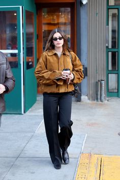 Hailey Beiber Outfit, Hailey Bieber Best Outfits, Hailey Bieber Outfits Casual, Hailey Bieber Inspo, Hailey Beiber Fall Outfit, Outfits Hailey Bieber, Hailey Bieber New York Style, Hailey Bieber Fall Style, Fall Style Hailey Bieber