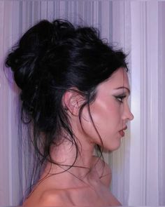 Messy hair up by me for Amelia in Milan. Grunge Prom Hairstyles, Grunge Hair Updo, Grunge Prom Hair, Grunge Updo, Vampy Hairstyles Updo, Messy Updo Aesthetic, Grunge Up Do Hairstyles, Grunge Updo Hairstyles, 90s Messy Updo