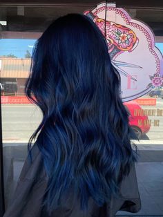 Dark blue hair • black blue hair • midnight blue Petrol Blue Hair Color, Dark Bluehair, Hair Color Midnight Blue, Dark Royal Blue Hair, Dark Blue Hair Inspo, Midnight Blue Black Hair, Very Dark Blue Hair Color, Dark Blue Hair Dye Ideas, Night Blue Hair