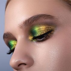 Green Chrome Eyeshadow, Multi Chrome Eyeshadow, Green Metallic Eyeshadow Looks, Green Liquid Eyeshadow, Mixed Media Metallic Liquid Eyeshadow, Chromafusion Eye Shadow, Metallic Green Eyeshadow, Liquid Metallic Eyeshadow, Chameleon Liquid Eyeshadow