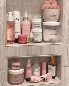 Bodycare Organisation, Ouai Skincare Aesthetic, Skin Care Bathroom Aesthetic, Skin Care Pink Aesthetic, Caudalie Pink Skincare Products, Minimalist Pink Skincare, Bathroom Aesthetic Skincare, Skin Care Aesthetic Pictures Pink, Pink Aesthetic Skincare Routine