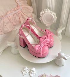 𝒜𝒷ℴ𝓊𝓉: Upper Material: PU Leather/Satin Insole: High Rebound Memory Foam Heel Height 4.7''/12cm, Platform Height 1.6''/4cm ♡ 𝓼𝓲𝔃𝓲𝓷𝓰 ♡ US Size(default) 5 5.5 6 6.5 7 7.5 8 8.5 9 9.5 10 UK 3 3.5 4 4.5 5 5.5 6 6.5 7 7.5 8 EU 35-36 36-37 36-37 37-38 37-38 38-39 38-39 39-40 39-40 40-41 41-42 CM/JP 22 22.5 23 23.5 23.5 24 24.5 25 25 25.5 26 CN 34 35 36 37 37.5 38 39 39.5 40 41 42 