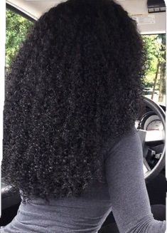 Long Natural Curly Hair, Curly Hair Care Routine, Natural Curls Hairstyles, Natural Hair Inspiration, Curly Hair Inspiration, Hairdos For Curly Hair, Coily Hair, Hair Growth Tips, Curly Hair Care
