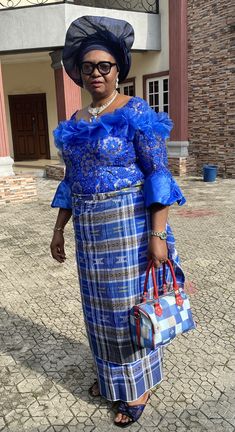 Lace Material Styles, Lace Blouses For Two Wrapper, Madam Blouse Lace For Wrapper 2023, Lace Blouse For Wrapper, Blouse And Wrapper, Blouse And Wrapper Lace Styles 2022, Blouses For George Wrapper, Igbo Blouse Styles For Wrapper 2024, Women Lace Blouse For Wrapper