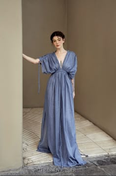 Chiton Greek Outfit, Chiton Outfit, Chiton Styles, Vintage Flowy Floor-length Maxi Dress, Vintage Blue Maxi Dress, Chiton Greek, Himation Clothing, Modern Chiton Dress, Himation Dress