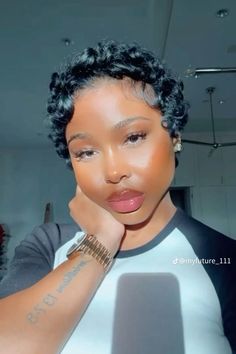 Jada Wada Short Hair, Jayda Wayda Haircut, Short Hairstyle Women Pixie Cut, Jayda Wayda Short Hair, Jada Cheaves Hair, Jayda Wayda Finger Waves, Jayda Cheaves Short Hair, Jayda Short Hair, Jayda Short Curly Hair