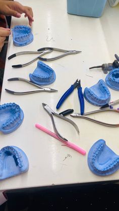 Dental Assistant Tooth Surfaces, Dentists Tools, Ortho Assistant Aesthetic, Dentistry Study Aid, Dental Basic Instruments, Dentistry Study Tools, Orthodontics Assistant Aesthetic, Orthodontist Assistant Aesthetic, Orthodontic Assistant Aesthetic