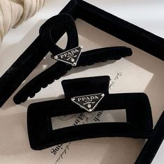 Fame Dr Accessories, Prada Items, Prada Products, Prada Accessories, Prada Clip, Luxury Prada Accessories, Prada Claw Clip, Prada Hair Pins Clips, Hairclip Aesthetic