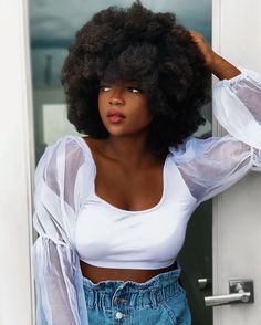 Afro Hairstyles Photoshoot, Big Afro Puff, Afro Hair Photoshoot, Blonde Afro Puffs, Photoshoot With Afro Hair, Afro Hair Art, Headshots Women, Braid Out, Twist Out