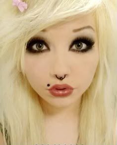 Emo Scene Makeup, Makeup Emo, Pretty Princess, Scene Makeup, Funky Makeup, Alternative Makeup, Swag Makeup, Alt Makeup, Dope Makeup