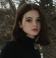 Story Characters Inspiration, American Character, British Woman Aesthetic, Beautiful Human, Famous Actress, Teen Character, Hollywood Actors Women, Brown Haired Actresses, American Beauty Aesthetic