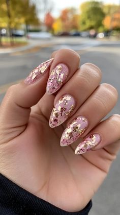 pink gold foil spring nails Nails With Gold Foil Flakes, Foil Nail Ideas, Gold Foil Nail Designs, Gold Foil Nails, Pink And Gold Flake Nails, Nail Foil Designs Ideas, Nails With Foil, Pink And Gold Leaf Nails, Pink And Gold Nail Designs