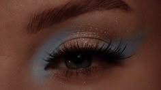 Elsa Makeup Inspo, Blue Makeup Looks Natural, Prom Makeup Looks Blue Eyes, Pretty Eyeshadow Looks For Brown Eyes, Make Up Looks For Light Blue Dress, Blue Makeup Looks Easy, Pretty Makeup Looks For Blue Eyes, Prom Makeup Blue Eyeshadow, Soft Blue Eyeshadow Looks