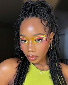 Neon Dreams: Inspiring Ideas for Mesmerizing Graphic Eyeliner Looks Colourful Graphic Liner, Graphic Liner Makeup Black Women, Colorful Graphic Eyeliner, Colorful Graphic Liner, Graphic Eyeliner Festival, Graphic Eyeliner Dark Skin, Graphic Liner Dark Skin, Graphic Eyeliner Ideas Colorful, Yellow Graphic Liner