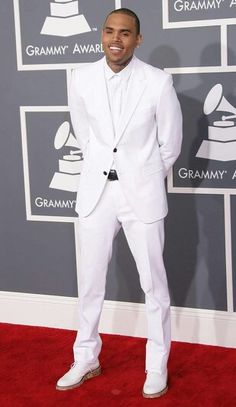 . All White Suit With Brown Shoes, All White Homecoming Outfit Men, Chris Brown White Outfit, Micah Bell White Suit, Usher White Suit, White Prom Outfits For Guys, Chris Brown Suit, Chris Brown Tuxedo, White Prom Suits For Guys