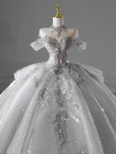 Ball Gowns Silver, Sparkly White Wedding Dresses, Wedding Dresses Fancy, Princess Ball Gown Wedding Dress, Luxury Ball Gown, Quinceanera Dresses Silver, Fantasy Princess Wedding Dress, Fancy Wedding Dress, White Ballgown