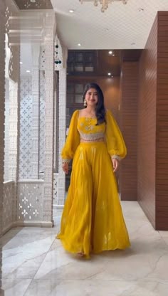 Haldi Dress Ideas, Haldi Ceremony Outfit, Haldi Dress, Function Dresses, Haldi Outfits, Haldi Outfit, Pretty Dresses Casual, Lehenga Designs Simple, Fancy Dresses Long