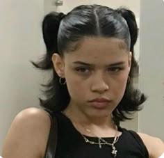 Short Hairstyles Y2k, Medium Hair Styles Y2k, Y2k Hairstyles Short Hair, Hairstyles Y2k Short Hair, Y2k Hair Styles For Short Hair, Y2k Hairstyles For Short Hair, Short Y2k Hairstyles, Y2k Short Hairstyles, Hair Up Styles Y2k