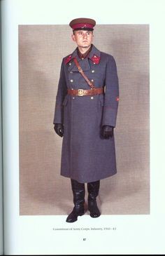 Red Army Red Army Uniform Ww2, Military Uniform Red, Ussr Military Uniform, Soviet Uniforms, Old Soldier Uniform, Red Guard Uniform, Red Army Winter Uniform, Red Army Uniform, German Military Fashion