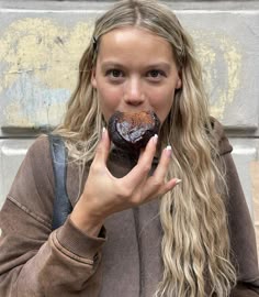 Linmick Hair, Crunchy Blonde Hair, Natural Blonde Inspo Hair, Hair Inspo Autumn 2023, Lily Rose Depp Braids, Scandinavian Hairline Grown Out, Hailey Bieber Messy Braids, Danish Hair, Lily Rose Depp Hair Up