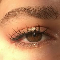 Sparkling Brown Eyes, Aesthetic Brown Eyes, Bright Gold Eyes, Pale Gold Eyes, Brown Eyes With Long Eyelashes, Brunette Eye, Brown Eyes Aesthetic Girl, Glowing Yellow Eyes Aesthetic, Golden Amber Eyes Aesthetic