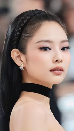 Kim Makeup, Fashion Gal, Jennie Kim Blackpink, Blackpink Photos, Blackpink Fashion, Black Pink Kpop, Blackpink Jennie, Coiffure Facile, Pink Christmas