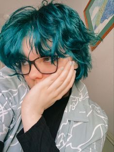 Faded Green Hair Dye, Short Dark Teal Hair, Teal Hair Short, Short Teal Hair, Teal Mullet, Teal Short Hair, Blue Hair Short, Blue Hair Faded To Green, Dark Turquoise Hair Men