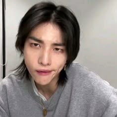 #skz #straykids #hyunjin Skz Side Eye Meme, Rock Side Eye, Hyunjin Rolling His Eyes, Hyunjin Skz Funny Face, Hyunjin Side Eyes, Kpop Idol Side Eye, Hyunjin Mad, Hyunjin Serious Face, Hyunjin Eye