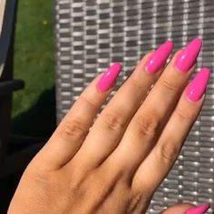 Dnd 541, Dnd 495, Dnd 540, Dnd 595, Dnd 550, Dnd 650, Dnd 592 Italian Pink Nails, Hot Pink Dnd Gel Polish, Dnd Fuchsia Rose
