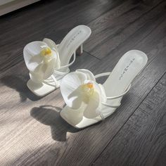 Flower Heels White, Sandal Flower, Heels With Flower, Flower Heel, Open Toe Wedding Heels, Heels Flower, Heels With Flowers, Open Toe Heels, Tissimum Orchid Heels
