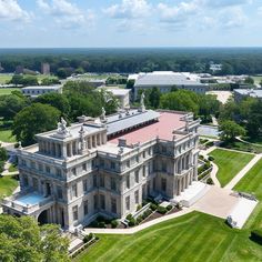 Inside New Jersey’s Largest Mansion