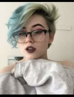 Androgynous Hair Long, Short Hairstyle Women Blue Hair, Blue Short Hair Women, Blue Short Hair, Pixie Haircut Blue Hair, Blue Hair Short, Short Blue Hair Pixie, Androgynous Hairstyles For Women, Long Androgynous Hair