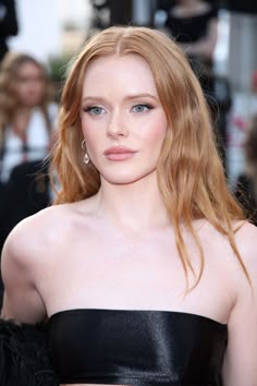 Red Hair Makeup, Blonde Hair Pale Skin, Pale Skin Hair Color, Hair Pale Skin, Redhead Makeup, Hair Fair, Strawberry Blonde Hair Color, Ginger Hair Color, Spring Hair Color