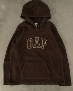 Yeezy Hoodie, 2000s Clothes, Brown Hoodie, Thrift Shopping, Dream Wardrobe, Gap, Fashion Inspo Outfits, Jumper, Fashion Inspo