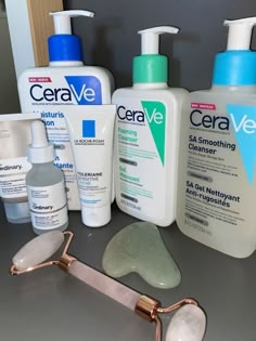 Cerave Moisturizing Lotion, Cerave Skincare, Face Skin Care Routine, Skin Care Lotions, Basic Skin Care Routine, Facial Skin Care Routine, Pretty Skin Care, Skin Care Kit, Beauty Skin Care Routine