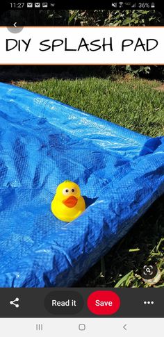 an inflatable pool with a rubber ducky floating on it and text overlay that reads diy splash pad