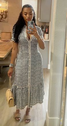 Nigerian Church Outfit, Casual Dresses Women, Luxury Casual Outfit Women, Housewarming Outfit Ideas, Business Baddie Outfits, Dress Down Church Outfits Black Women, Church Outfit Ideas Black Women, Work Outfits Women Dress, Grown Woman Outfits