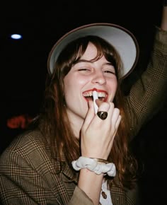 Faye Webster Minion, Faye Webster Pfp, Faye Webster Icons, Faye Webster Poster Vintage, Faye Webster Poster, Faye Webster Aesthetic, Faye Webster Photoshoot, Faye Webster Haha Sticker, Faye Webster Haircut