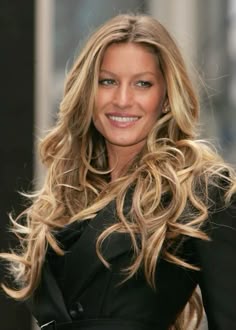 Giselle Bundchen Hair Color, Gisele Bundchen Highlights, Gisele Hair Color, Gisele Bundchen Hair Balayage, Giesel Bundchen Hair, Gisele Bundchen Blonde Hair, Blonde Gisele Bundchen, Giselle Bündchen Hair, Gisele Hair