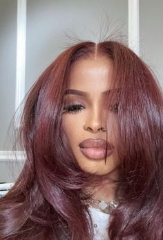 Cool Berry Color, Soft Red Brown Hair, Red Hair On Black Girls, Brown And Red Balayage Hair, Spring Hair Colors Black Women, Burgundy Curls, Red Hair With Highlights Black Women, Color Hair Black Women, Red Hair Inspo Black Women
