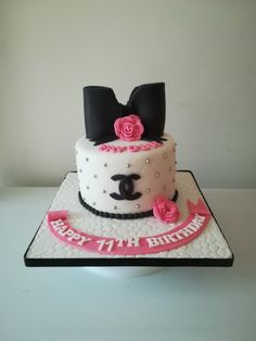 Quilted Bow Birthday cake