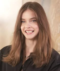 Face Claims Female Brunette, Barbara Palvin Icon, Barbara Haircut, Barbara Palvin Hair Color, Barbra Palvin Hair, Barbara Palvin Hair, Barbara Palvin Blonde, Barbara Palvin Haircut, Barbara Palvin Long Hair