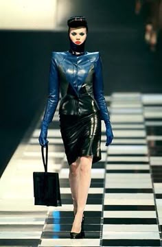 Givenchy 98 Shiny Clothes, Blade Runner Fashion, Blade Runner, French Fashion, Punk Fashion, Runway Fashion, 90s Fashion, Leather Fashion, Givenchy