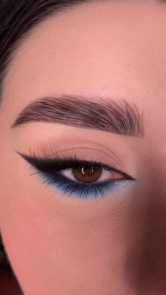 Good Glitter Makeup, Blue Makeup Ideas For Prom, Gothic Simple Makeup, Hoco Makeup For Blue Dress, Birthday Makeup Simple, Makeup For Blue Dress Prom, Prom Makeup With Blue, Formal Makeup For Blue Dress, Makeup Ideas Blue Eyeliner